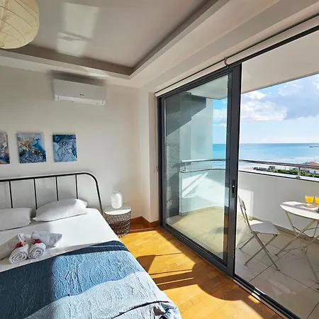 Dios Ponte Finikoudes Beachfront * לרנקה