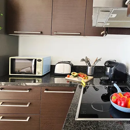 Dios Ponte Finikoudes Beachfront Lárnaca