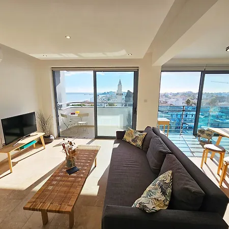 Dios Ponte Finikoudes Beachfront Сasa de vacaciones Lárnaca