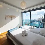 Feriehus Dios Ponte Finikoudes Beachfront