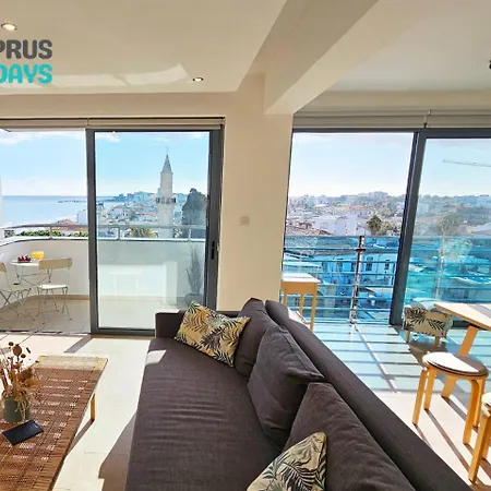 بيت للعطل Dios Ponte Finikoudes Beachfront