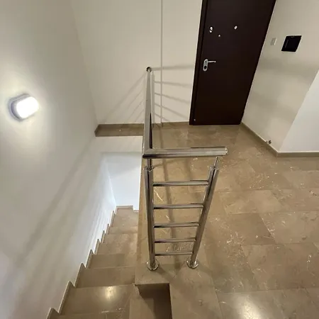 Dios Ponte Finikoudes Beachfront Дом отдыха Ларнака
