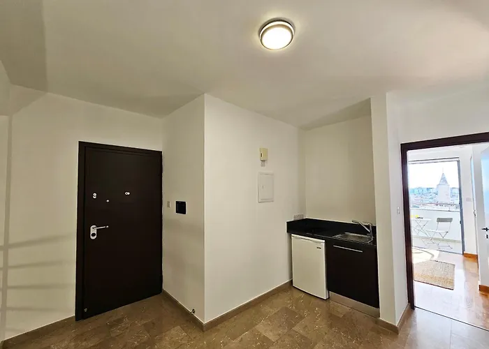 Dios Ponte Finikoudes Beachfront Feriehus