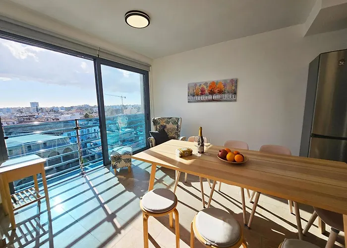 Prázdninový dům Dios Ponte Finikoudes Beachfront