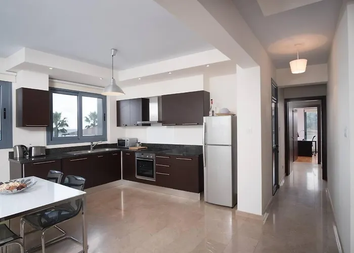 Feriehus Dios Ponte Finikoudes Beachfront *